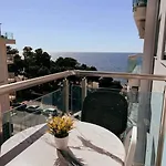 Sea La Vie Beachfront アパート *