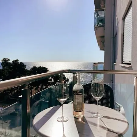 Sea La Vie Beachfront *