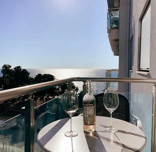 Sea La Vie Beachfront *